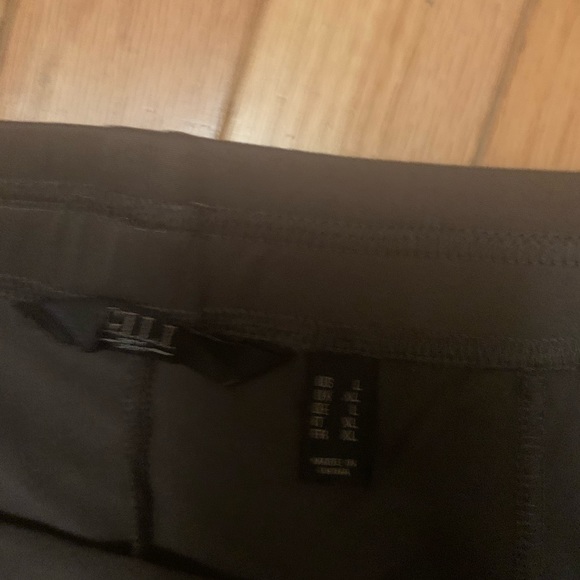 GILI size L, camo green swing pants - Picture 5 of 6